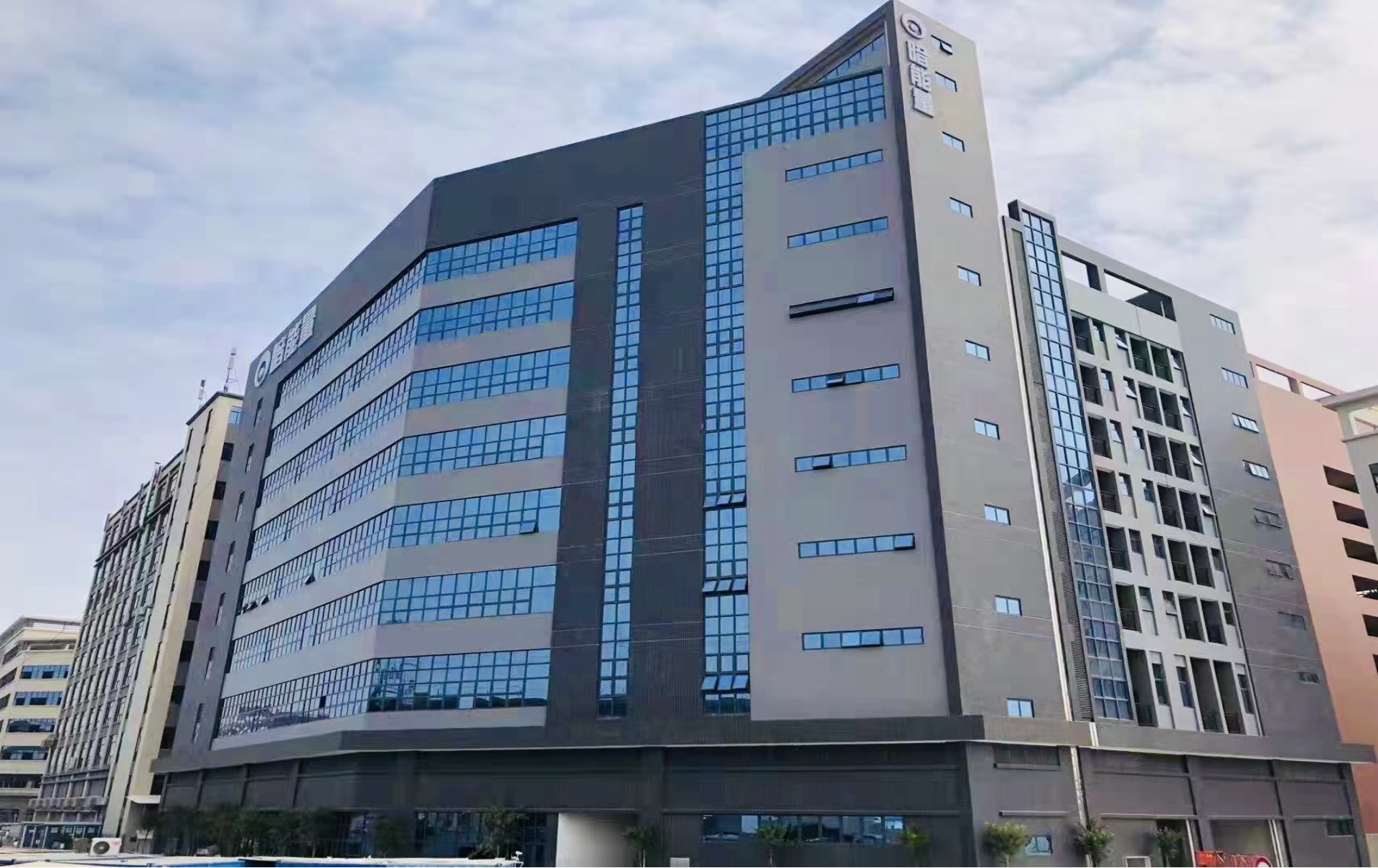 企業宣傳海報.jpg
